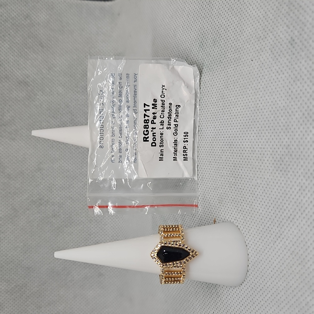 Untamed Collection Size 8